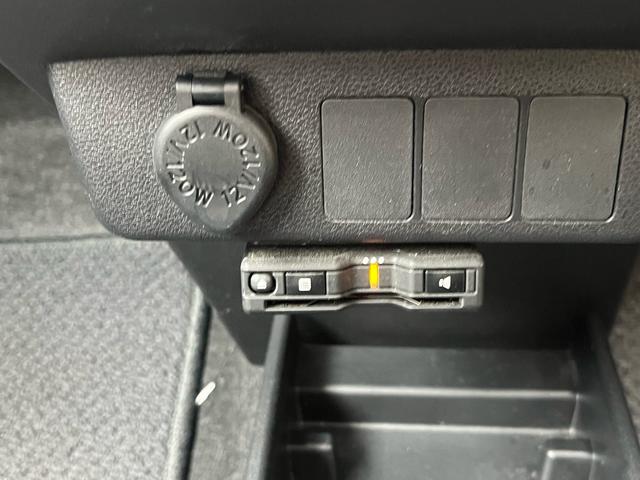 ミライース Ｌ　ＳＡＩＩＩ　軽減ブレーキ　ナビ　Ｂｌｕｅｔｏｏｈ　キーレスエントリー　ＥＴＣ　クリアランスソナー　レーンキープアシスト　オートマチックハイビーム　アイドリングストップ　横滑り防止　衝突安全ボディー　ＡＢＳ　禁煙車（13枚目）