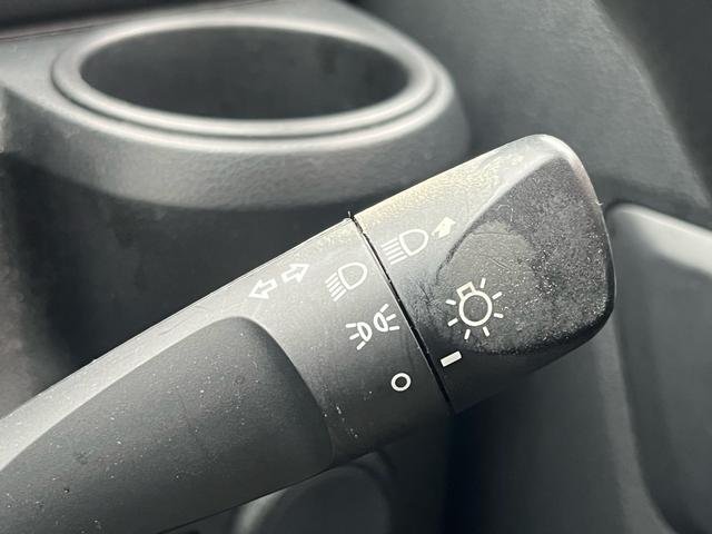 ミライース Ｌ　ＳＡＩＩＩ　軽減ブレーキ　ナビ　Ｂｌｕｅｔｏｏｈ　キーレスエントリー　ＥＴＣ　クリアランスソナー　レーンキープアシスト　オートマチックハイビーム　アイドリングストップ　横滑り防止　衝突安全ボディー　ＡＢＳ　禁煙車（15枚目）