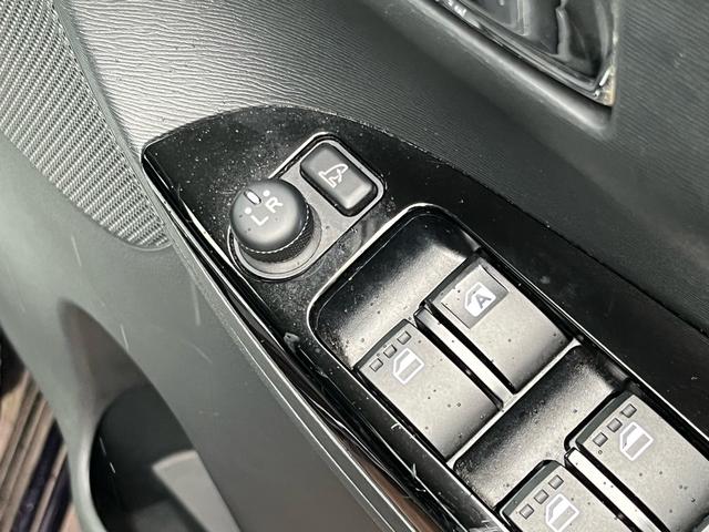 タント カスタムＸ　トップエディションＳＡ　軽減ブレーキ　スマートキー　プッシュスタート　パワースライドドア　アイドリングストップ　横滑り防止　格納ミラー　ＬＥＤライト　フォグランプ　純正アルミ　ハーフレザーシート　Ｗエアバック　ＡＢＳ　禁煙車（16枚目）