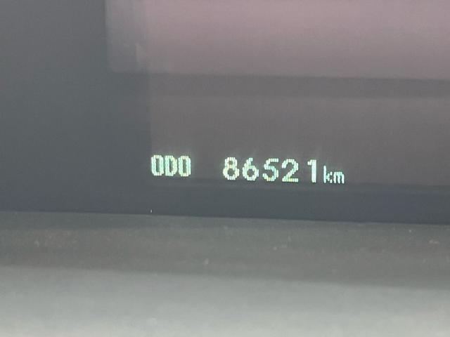 プリウス S 純正ナビ 地デジ Bluetooh スマートキー プッシュスタート オートライト フォグランプ 格納ミラー ETC 純正アルミ オートエアコン 衝突安全ボディー 盗難防止システム Wエアバック 禁煙車(13枚目)