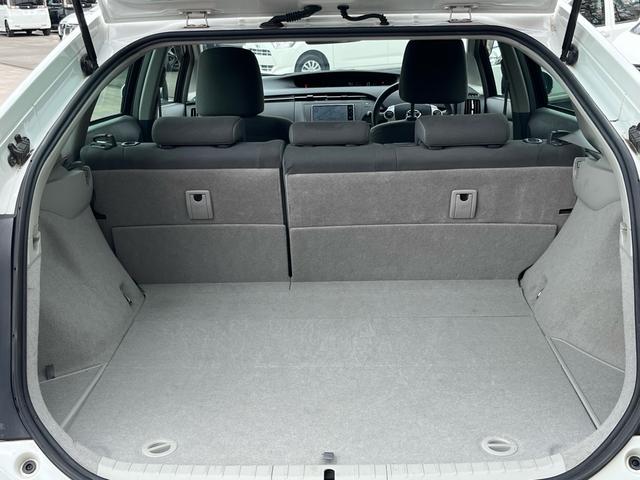 プリウス S 純正ナビ 地デジ Bluetooh スマートキー プッシュスタート オートライト フォグランプ 格納ミラー ETC 純正アルミ オートエアコン 衝突安全ボディー 盗難防止システム Wエアバック 禁煙車(36枚目)