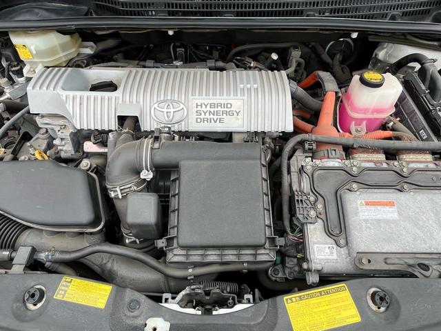 プリウス S 純正ナビ 地デジ Bluetooh スマートキー プッシュスタート オートライト フォグランプ 格納ミラー ETC 純正アルミ オートエアコン 衝突安全ボディー 盗難防止システム Wエアバック 禁煙車(37枚目)