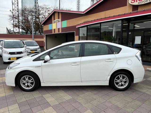 プリウス S スマートキー プッシュスタート CDステレオ オートライト フォグランプ ETC 格納ミラー オートエアコン 純正アルミ 衝突安全ボディー 盗難防止システム Wエアバック ABS 禁煙車(26枚目)