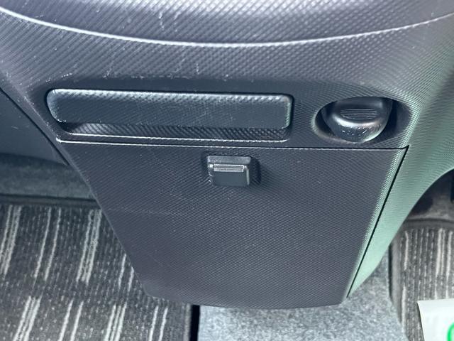 タントエグゼ カスタムＲＳ　純正ナビ　地デジ　Ｂｌｕｅｔｏｏｈ　バックモニター　ドライブレコーダー　ＥＴＣ　スマートキー　ディスチャージライト　フォグランプ　オートエアコン　アイドリングストップ　純正アルミ　格納ミラー　禁煙車（15枚目）