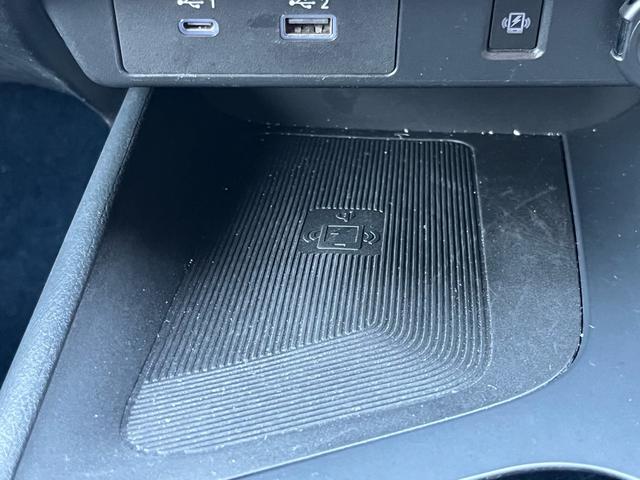 ノート オーテック 軽減ブレーキ 純正9インチナビ 地デジ Bluetooh アラウンドモニター インテリジェントルームミラー 置くだけ充電 LEDライト フォグランプ ETC2.0 シートヒーター 純正アルミ 禁煙車(16枚目)