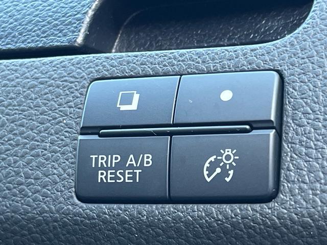 セレナ ハイウェイスター　Ｓ－ハイブリッド　軽減ブレーキ　８インチナビ　地デジ　Ｂｌｕｅｔｏｏｈ　バックモニター　両側パワースライドドア　フリップダウンモニター　クルーズコントロール　ディスチャージライト　レーンキープアシスト　ＥＴＣ　禁煙車（20枚目）