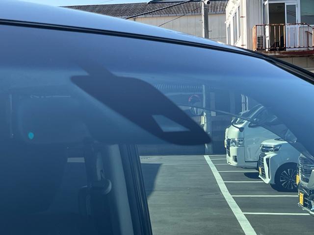 セレナ ハイウェイスター　Ｓ－ハイブリッド　軽減ブレーキ　８インチナビ　地デジ　Ｂｌｕｅｔｏｏｈ　バックモニター　両側パワースライドドア　フリップダウンモニター　クルーズコントロール　ディスチャージライト　レーンキープアシスト　ＥＴＣ　禁煙車（51枚目）