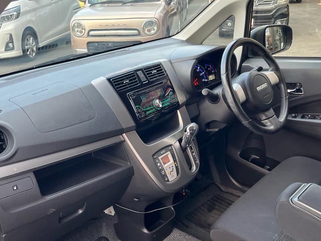 ムーヴ カスタム　ＲＳ　スマートキー　プッシュスタート　オートエアコン　ＬＥＤライト　フォグランプ　アイドリングストップ　格納ミラー　純正アルミ　オートライト　ベンチシート　衝突安全ボディー　盗難防止システム　ＡＢＳ　禁煙車（24枚目）