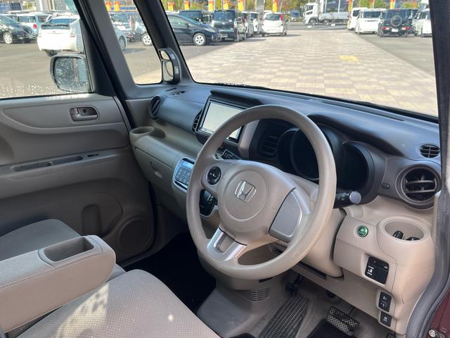 N-BOX G・Lパッケージ 社外ナビ 地デジ Bluetooh スマートキー プッシュスタート パワースライドドア アイドリングストップ 横滑り防止 格納ミラー 純正アルミ オートエアコン 衝突安全ボディー Wエアバック 禁煙車(7枚目)