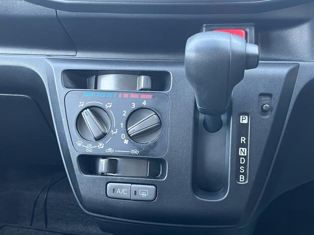 ミライース L SAIII 軽減ブレーキ ナビ 地デジ Bluetooh バックモニター キーレスエントリー ETC クリアランスソナー レーンキープアシスト オートマチックハイビーム 横滑り防止 アイドリングストップ 禁煙車(14枚目)