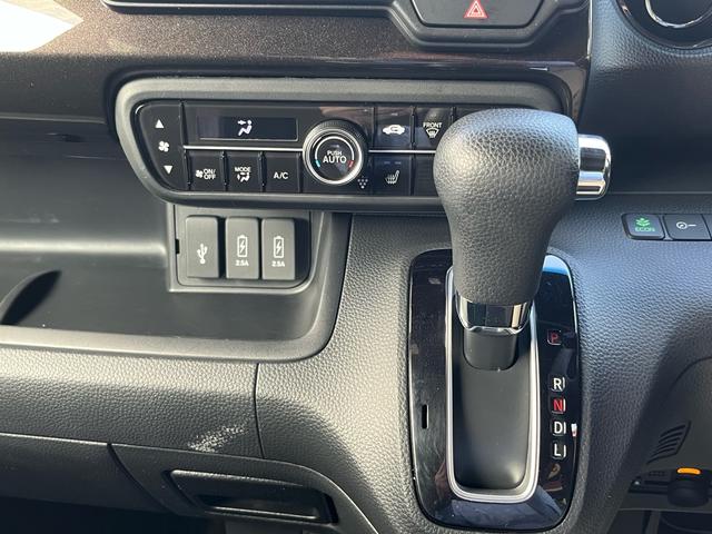 N-BOXカスタム G・Lホンダセンシング 軽減ブレーキ ナビ 地デジ Bluetooh バックモニター シートヒーター パワースライドドア LEDライト フォグランプ 純正アルミ アダプティブクルーズコントロール レーンキープアシスト 禁煙車(15枚目)