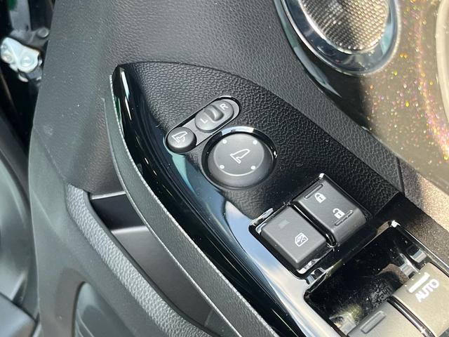 N-BOXカスタム G・Lホンダセンシング 軽減ブレーキ ナビ 地デジ Bluetooh バックモニター シートヒーター パワースライドドア LEDライト フォグランプ 純正アルミ アダプティブクルーズコントロール レーンキープアシスト 禁煙車(28枚目)