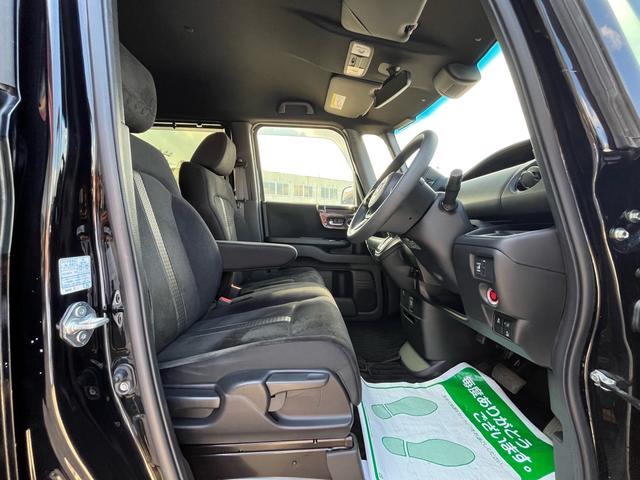 N-BOXカスタム G・Lホンダセンシング 軽減ブレーキ ナビ 地デジ Bluetooh バックモニター シートヒーター パワースライドドア LEDライト フォグランプ 純正アルミ アダプティブクルーズコントロール レーンキープアシスト 禁煙車(30枚目)