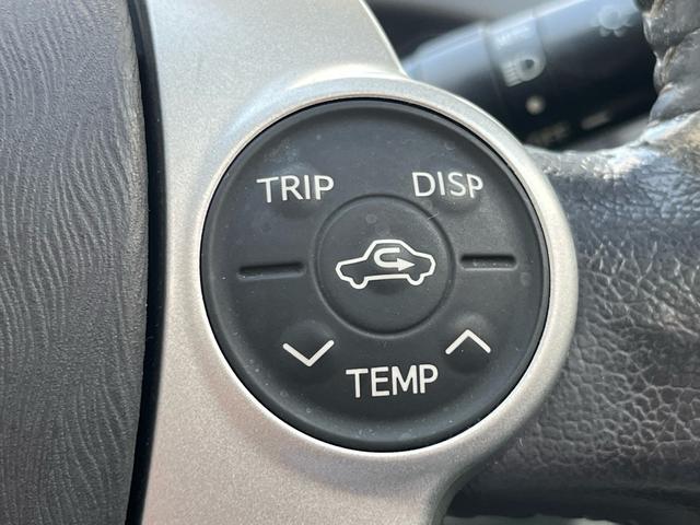 プリウス S LEDエディション ナビ 地デジ Bluetooh バックモニター スマートキー プッシュスタート LEDライト フォグランプ ETC 格納ミラー オートライト 純正アルミ 衝突安全ボディー Wエアバック ABS 禁煙車(18枚目)