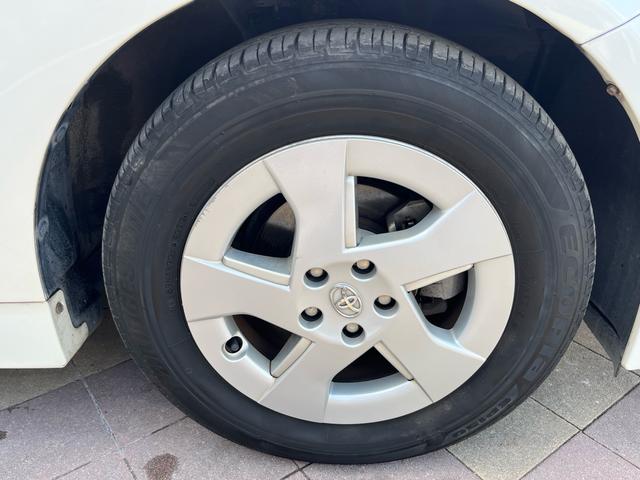 プリウス S LEDエディション ナビ 地デジ Bluetooh バックモニター スマートキー プッシュスタート LEDライト フォグランプ ETC 格納ミラー オートライト 純正アルミ 衝突安全ボディー Wエアバック ABS 禁煙車(43枚目)