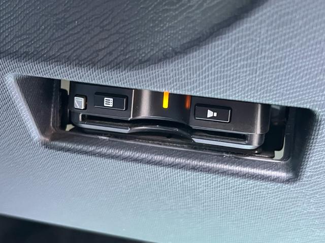 アクア Gソフトレザーセレクション 後期モデル 軽減ブレーキ ナビ 地デジ Bluetooh バックモニター スマートキー ブラックレザーシート シートヒーター フォグランプ クルーズコントロール ETC 純正アルミ 格納ミラー 禁煙車(26枚目)