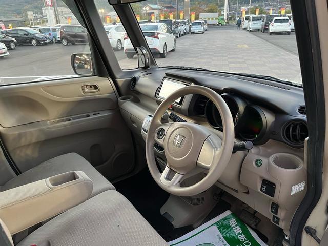 N-BOX G・Lパッケージ 社外ナビ 地デジ バックモニター パワースライドドア ETC スマートキー プッシュスタート アイドリングストップ 格納ミラー ベンチシート 衝突安全ボディー 盗難防止システム Wエアバック ABS(7枚目)