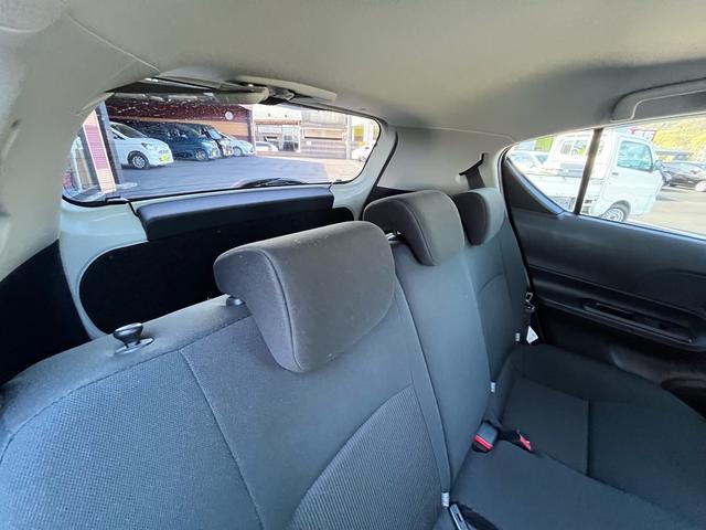 アクア Ｓスタイルブラック　後期モデル　軽減ブレーキ　ナビ　地デジ　Ｂｌｕｅｔｏｏｈ　ドライブレコーダー　スマートキー　プッシュスタート　ＥＴＣ　ＬＥＤライト　レーンキープアシスト　オートマチックハイビーム　社外アルミ　禁煙車（28枚目）