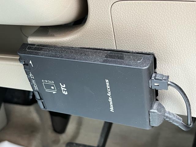 Ｎ－ＢＯＸ Ｇ・Ｌパッケージ　ナビ　地デジ　バックモニター　パワースライドドア　スマートキー　プッシュスタート　ＥＴＣ　社外アルミ　アイドリングストップ　格納ミラー　フォグランプ　横滑り防止　衝突安全ボディー　Ｗエアバック　禁煙車（23枚目）