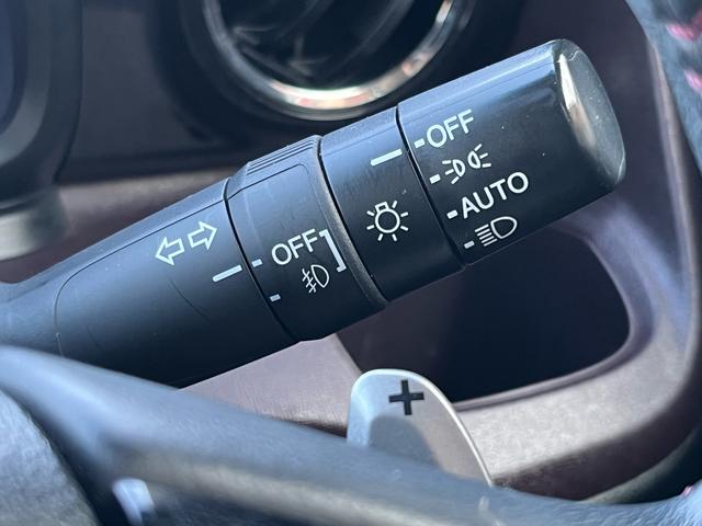 Ｎ－ＯＮＥ プレミアム　ツアラー・Ｌパッケージ　社外ナビ　地デジ　Ｂｌｕｅｔｏｏｈ　バックモニター　スマートキー　ディスチャージライト　フォグランプ　クルーズコントロール　パドルシフトマチック　アイドリングストップ　横滑り防止　純正アルミ　禁煙車（19枚目）