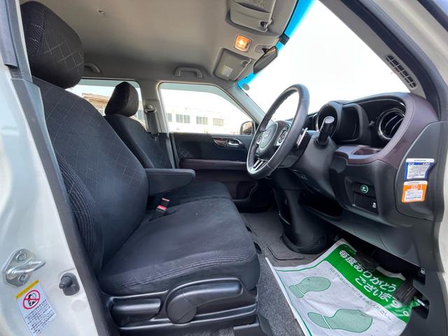 Ｎ－ＯＮＥ プレミアム　ツアラー・Ｌパッケージ　社外ナビ　地デジ　Ｂｌｕｅｔｏｏｈ　バックモニター　スマートキー　ディスチャージライト　フォグランプ　クルーズコントロール　パドルシフトマチック　アイドリングストップ　横滑り防止　純正アルミ　禁煙車（25枚目）