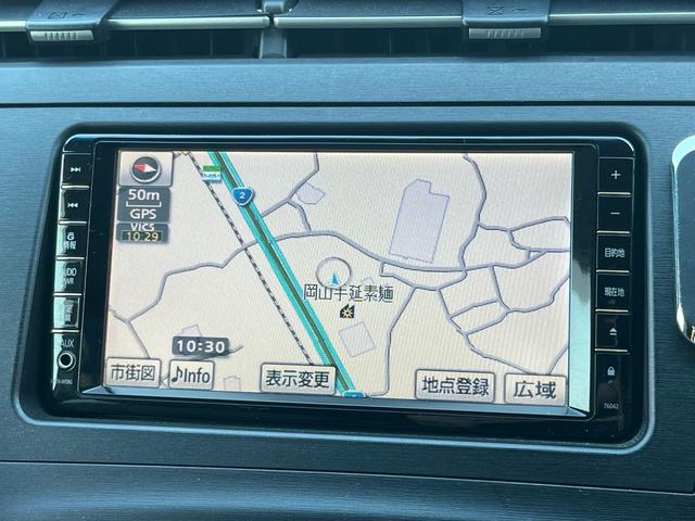プリウス Ｓツーリングセレクション　ナビ　地デジ　Ｂｌｕｅｔｏｏｈ　バックモニター　スマートキー　ＬＥＤライト　フォグランプ　格納ミラー　ＥＴＣ　純正アルミ　オートライト　衝突安全ボディー　盗難防止システム　Ｗエアバック　ＡＢＳ　禁煙車（9枚目）