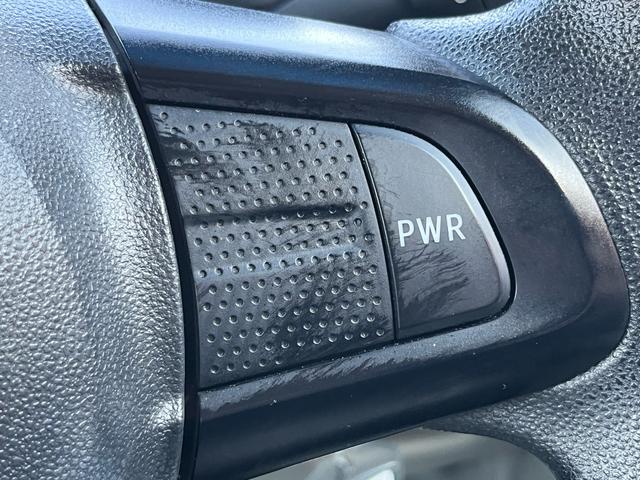 ステラ Ｌ　スマートアシスト　軽減ブレーキ　純正ＣＤステレオ　キーレスエントリー　レーンキープアシスト　オートマチックハイビーム　アイドリングストップ　横滑り防止　ＥＴＣ　格納ミラー　ベンチシート　衝突安全ボディー　ＡＢＳ　禁煙車（14枚目）