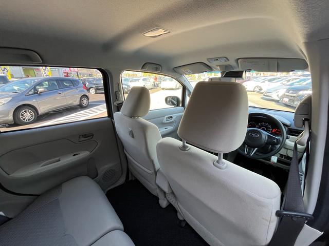 ステラ Ｌ　スマートアシスト　軽減ブレーキ　純正ＣＤステレオ　キーレスエントリー　レーンキープアシスト　オートマチックハイビーム　アイドリングストップ　横滑り防止　ＥＴＣ　格納ミラー　ベンチシート　衝突安全ボディー　ＡＢＳ　禁煙車（22枚目）