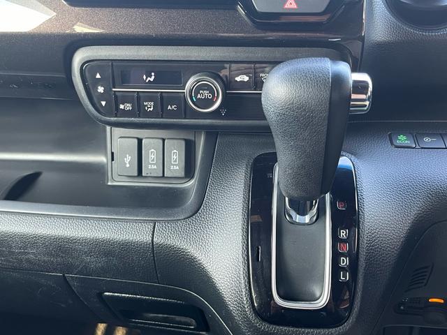 Ｎ－ＢＯＸカスタム Ｇ・Ｌホンダセンシング　軽減ブレーキ　８インチナビ　地デジ　Ｂｌｕｅｔｏｏｈ　バックモニター　両側パワースライドドア　ＥＴＣ　ＬＥＤライト　フォグランプ　アダプティブクルーズコントロール　レーンキープアシスト　ＡＢＳ　禁煙車（13枚目）