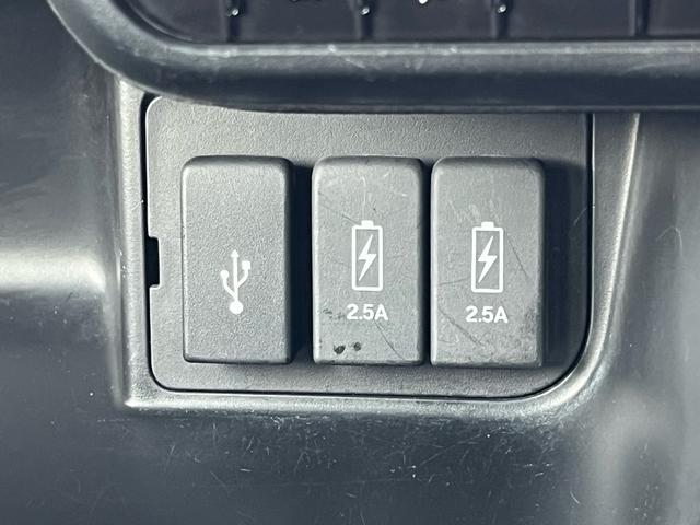 Ｎ－ＢＯＸカスタム Ｇ・Ｌホンダセンシング　軽減ブレーキ　８インチナビ　地デジ　Ｂｌｕｅｔｏｏｈ　バックモニター　両側パワースライドドア　ＥＴＣ　ＬＥＤライト　フォグランプ　アダプティブクルーズコントロール　レーンキープアシスト　ＡＢＳ　禁煙車（14枚目）