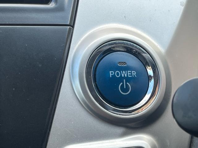 プリウスアルファ Ｓ　ナビ　地デジ　Ｂｌｕｅｔｏｏｈ　バックモニター　スマートキー　プッシュスタート　ＥＴＣ　フォグランプ　格納ミラー　純正アルミ　オートエアコン　衝突安全ボディー　盗難防止システム　Ｗエアバック　禁煙車（14枚目）