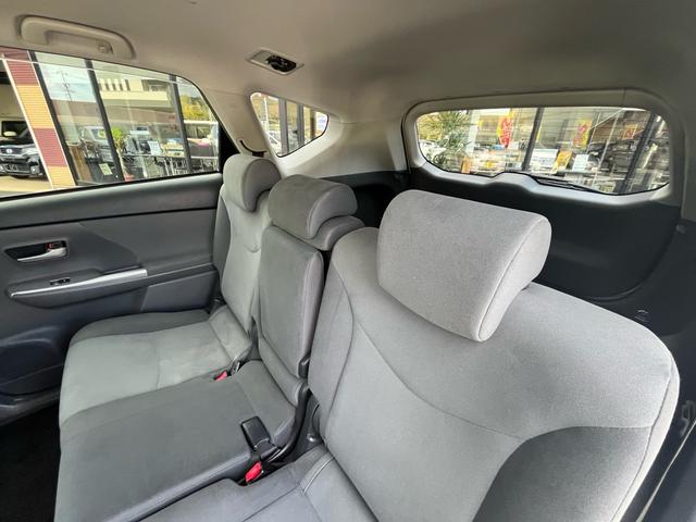 プリウスアルファ Ｓ　ナビ　地デジ　Ｂｌｕｅｔｏｏｈ　バックモニター　スマートキー　プッシュスタート　ＥＴＣ　フォグランプ　格納ミラー　純正アルミ　オートエアコン　衝突安全ボディー　盗難防止システム　Ｗエアバック　禁煙車（37枚目）