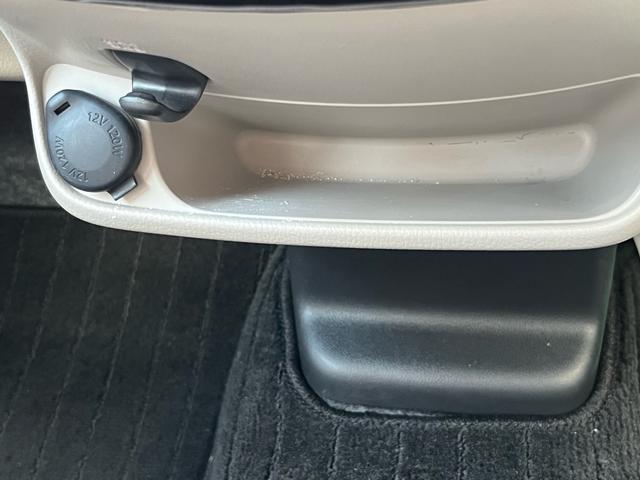 デイズ Ｊ　軽減ブレーキ　ナビ　地デジ　Ｂｌｕｅｔｏｏｈ　キーレスエントリー　格納ミラー　横滑り防止　ベンチシート　衝突安全ボディー　Ｗエアバック　ＡＢＳ　ヘッドライトレべライザー　禁煙車（14枚目）