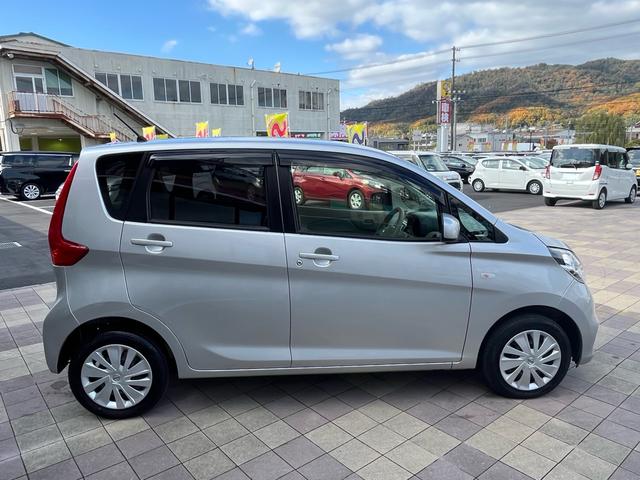 デイズ Ｊ　軽減ブレーキ　ナビ　地デジ　Ｂｌｕｅｔｏｏｈ　キーレスエントリー　格納ミラー　横滑り防止　ベンチシート　衝突安全ボディー　Ｗエアバック　ＡＢＳ　ヘッドライトレべライザー　禁煙車（23枚目）