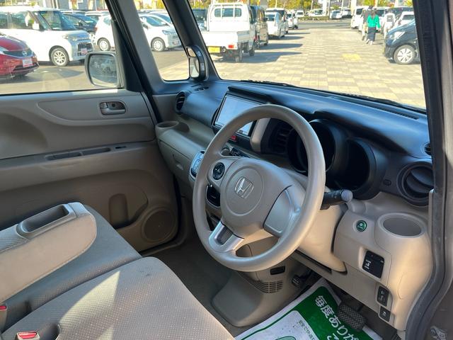 N-BOX G・Lパッケージ スマートキー プッシュスタート パワースライドドア ETC アイドリングストップ 横滑り防止 格納ミラー ベンチシート 衝突安全ボディー 盗難防止システム Wエアバック ABS 禁煙車(7枚目)