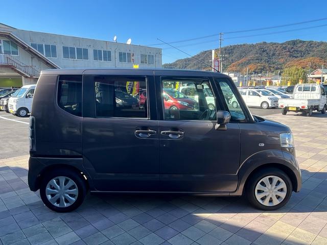 N-BOX G・Lパッケージ スマートキー プッシュスタート パワースライドドア ETC アイドリングストップ 横滑り防止 格納ミラー ベンチシート 衝突安全ボディー 盗難防止システム Wエアバック ABS 禁煙車(23枚目)