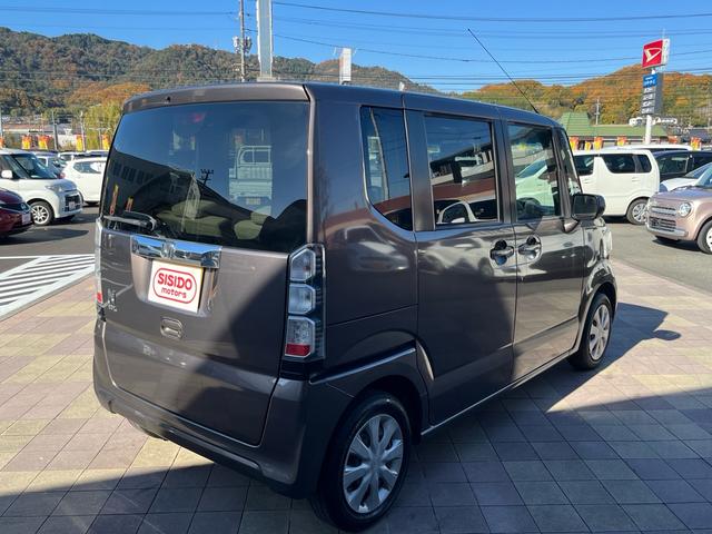 N-BOX G・Lパッケージ スマートキー プッシュスタート パワースライドドア ETC アイドリングストップ 横滑り防止 格納ミラー ベンチシート 衝突安全ボディー 盗難防止システム Wエアバック ABS 禁煙車(24枚目)