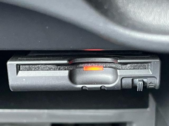 ノート ｅ－パワー　Ｘ　軽減ブレーキ　ナビ　地デジ　Ｂｌｕｅｔｏｏｈ　バックモニター　ドライブレコーダー　ＥＴＣ　ＬＥＤライト　スマートキー　レーンキープアシスト　横滑り防止　オートエアコン　格納ミラー　Ｗエアバック　禁煙車（18枚目）