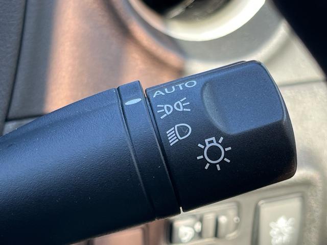 ノート ｅ－パワー　Ｘ　軽減ブレーキ　ナビ　地デジ　Ｂｌｕｅｔｏｏｈ　バックモニター　ドライブレコーダー　ＥＴＣ　ＬＥＤライト　スマートキー　レーンキープアシスト　横滑り防止　オートエアコン　格納ミラー　Ｗエアバック　禁煙車（20枚目）