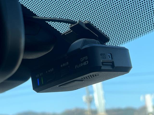 ノート ｅ－パワー　Ｘ　軽減ブレーキ　ナビ　地デジ　Ｂｌｕｅｔｏｏｈ　バックモニター　ドライブレコーダー　ＥＴＣ　ＬＥＤライト　スマートキー　レーンキープアシスト　横滑り防止　オートエアコン　格納ミラー　Ｗエアバック　禁煙車（23枚目）