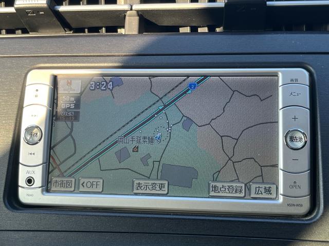 プリウス S 純正ナビ 地デジ バックモニター スマートキー プッシュスタート ETC 純正アルミ 格納ミラー オートライト フォグランプ オートエアコン 衝突安全ボディー 盗難防止システム Wエアバック 禁煙車(9枚目)