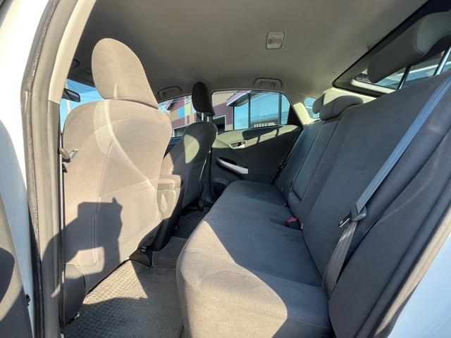 プリウス S 純正ナビ 地デジ バックモニター スマートキー プッシュスタート ETC 純正アルミ 格納ミラー オートライト フォグランプ オートエアコン 衝突安全ボディー 盗難防止システム Wエアバック 禁煙車(36枚目)