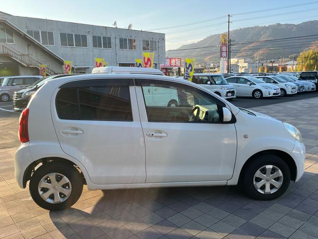 パッソ X ユルリ ナビ 地デジ バックモニター スマートキー 格納ミラー ベンチシート 衝突安全ボディー 盗難防止システム Wエアバック ABS ヘッドライトレべライザー 禁煙車(22枚目)