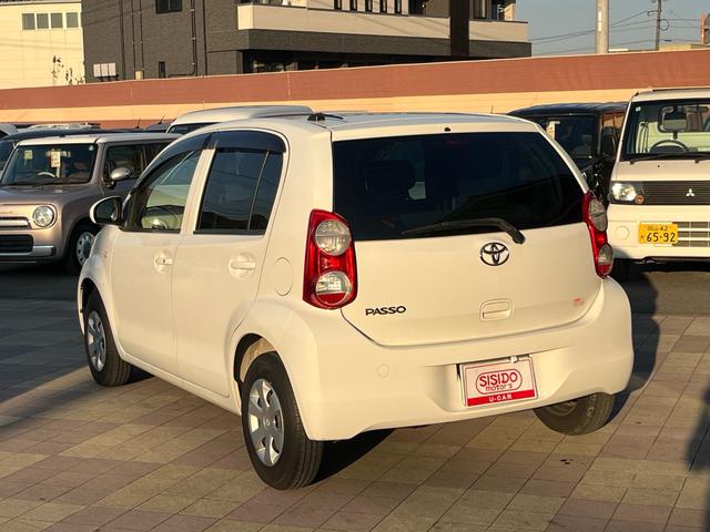 パッソ X ユルリ ナビ 地デジ バックモニター スマートキー 格納ミラー ベンチシート 衝突安全ボディー 盗難防止システム Wエアバック ABS ヘッドライトレべライザー 禁煙車(28枚目)