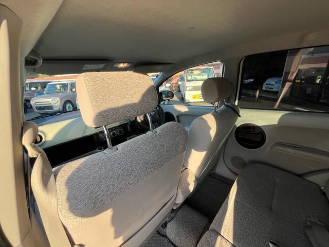 パッソ X ユルリ ナビ 地デジ バックモニター スマートキー 格納ミラー ベンチシート 衝突安全ボディー 盗難防止システム Wエアバック ABS ヘッドライトレべライザー 禁煙車(32枚目)