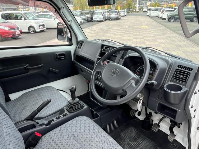 ＮＴ１００クリッパートラック ＤＸ　エアコン　パワステ　３方開　Ｗエアバック　ＡＢＳ　スペアタイヤ　ヘッドライトレべライザー　禁煙車（7枚目）
