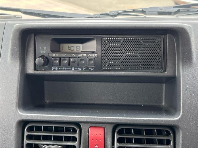 ＮＴ１００クリッパートラック ＤＸ　エアコン　パワステ　３方開　Ｗエアバック　ＡＢＳ　スペアタイヤ　ヘッドライトレべライザー　禁煙車（8枚目）