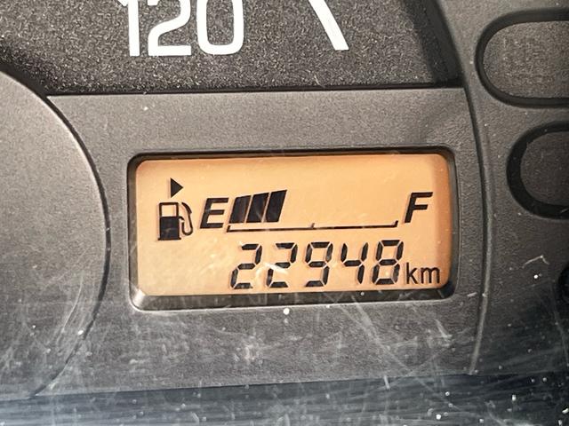 ＮＴ１００クリッパートラック ＤＸ　エアコン　パワステ　３方開　Ｗエアバック　ＡＢＳ　スペアタイヤ　ヘッドライトレべライザー　禁煙車（11枚目）