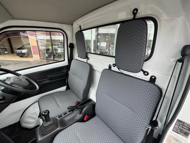 ＮＴ１００クリッパートラック ＤＸ　エアコン　パワステ　３方開　Ｗエアバック　ＡＢＳ　スペアタイヤ　ヘッドライトレべライザー　禁煙車（20枚目）