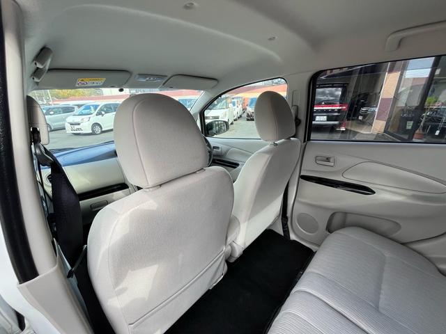 eKワゴン M 社外ナビ 地デジ キーレスエントリー タッチパネルオートエアコン 格納ミラー アイドリングストップ ETC ベンチシート 衝突安全ボディー Wエアバック ABS ヘッドライトレべライザー 禁煙車(32枚目)